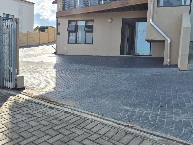 To Let 1 Bedroom Property for Rent in Dana Bay Western Cape